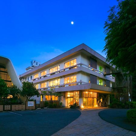 Отель Yugawara-Onsen Manyoso Экстерьер фото