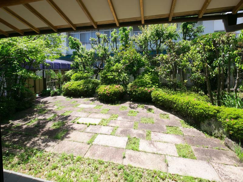 Отель Yugawara-Onsen Manyoso Экстерьер фото