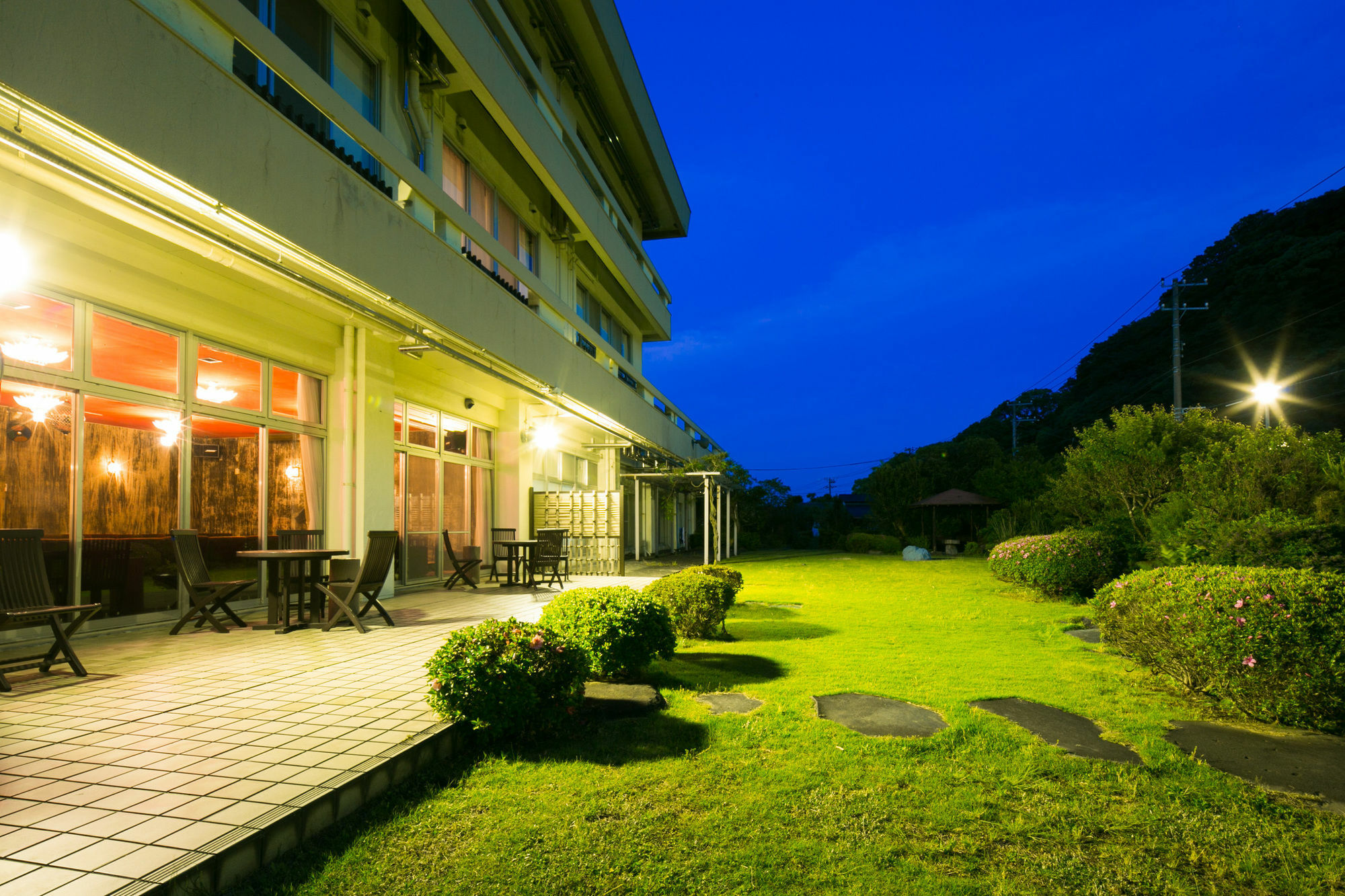 Отель Yugawara-Onsen Manyoso Экстерьер фото