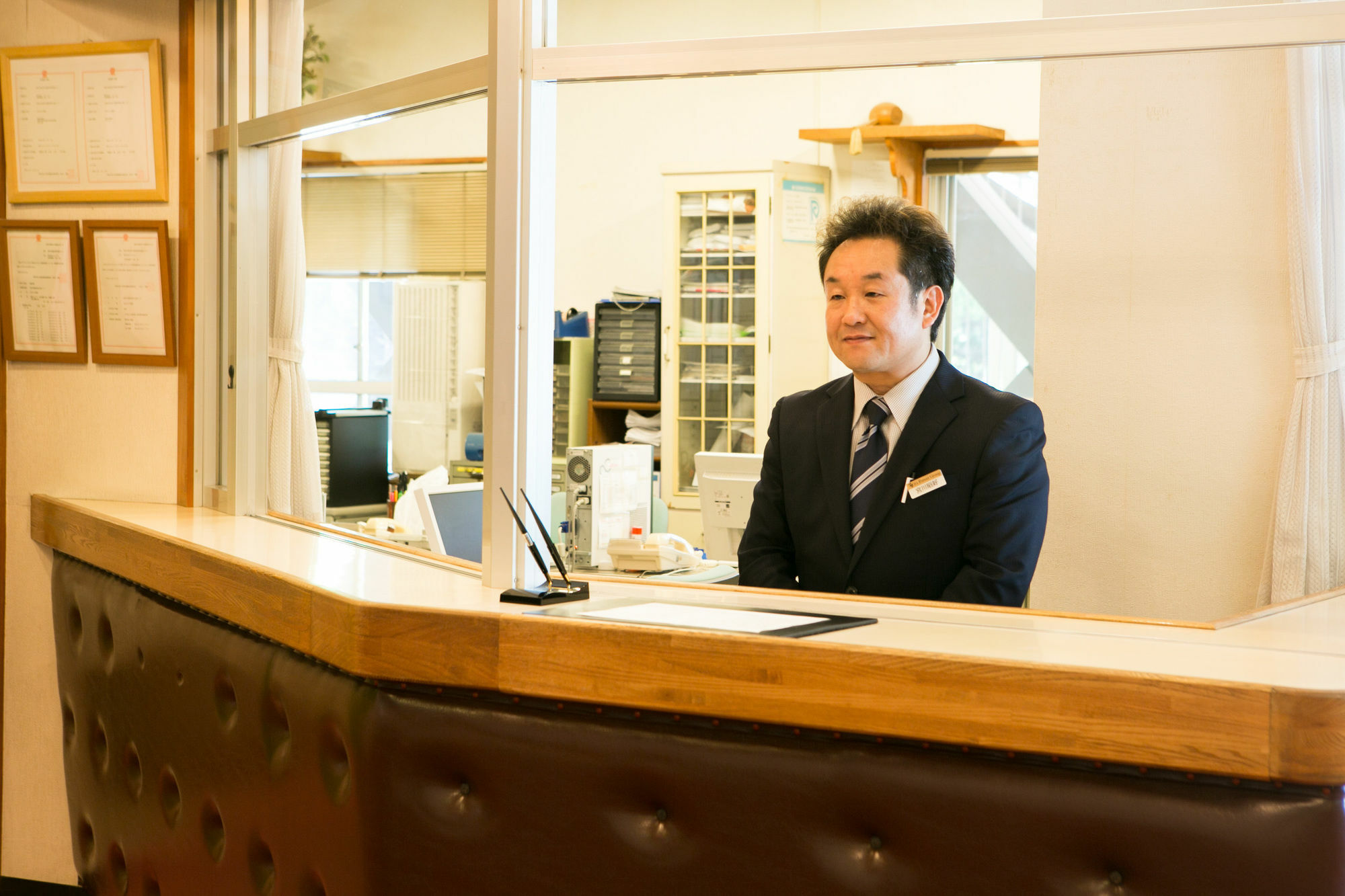 Отель Yugawara-Onsen Manyoso Экстерьер фото